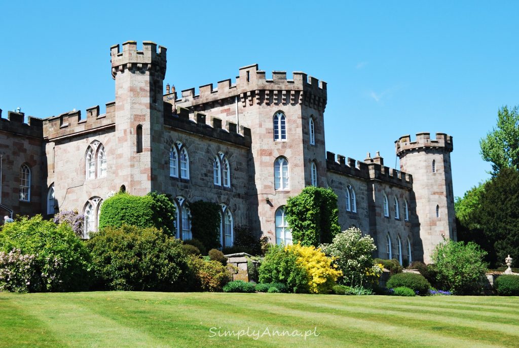 cholmondeley castle